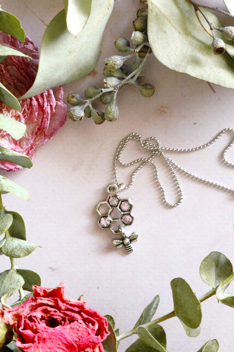 Small Honeycomb Necklace with Light Pink Flowers