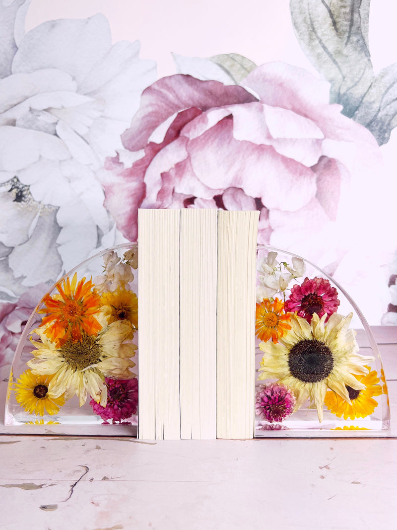 SAMPLE SALE - 7in Bookends
