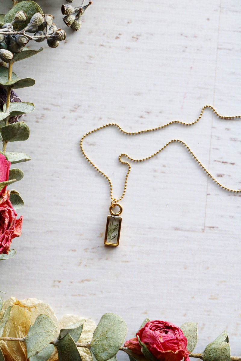 Rectangle Necklace with Asparagus Fern