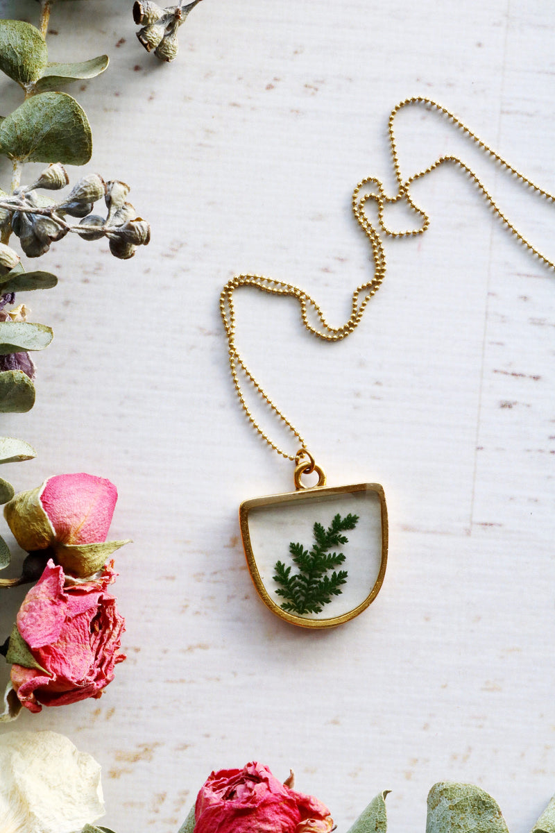 Half Oval Gold Necklace with Lace Fern
